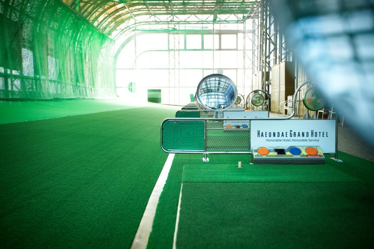 Haeundae Grand Hotel Пусан Екстериор снимка The indoor training centre